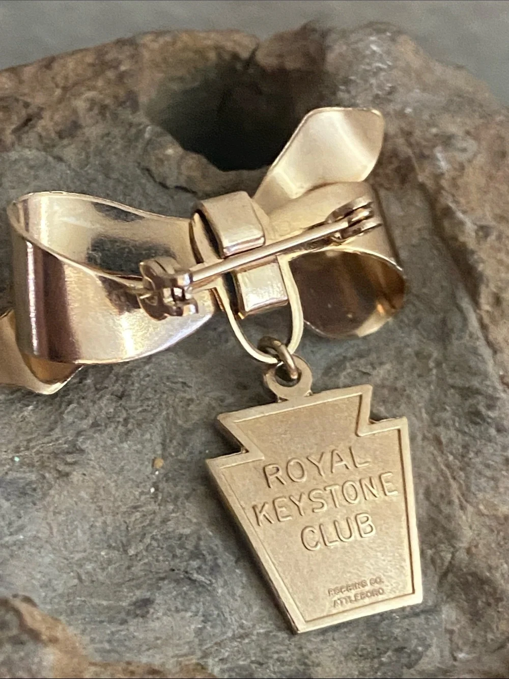 Vintage 80s Gold Tone Bow Pin w Black Enamel Gift-Box Pendant